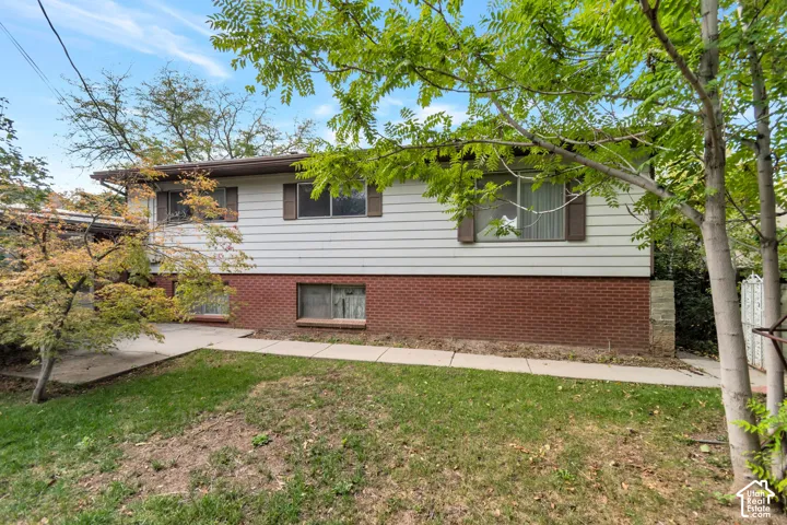 3821 S Terrace Heights Rd, Salt Lake City, Utah 84109