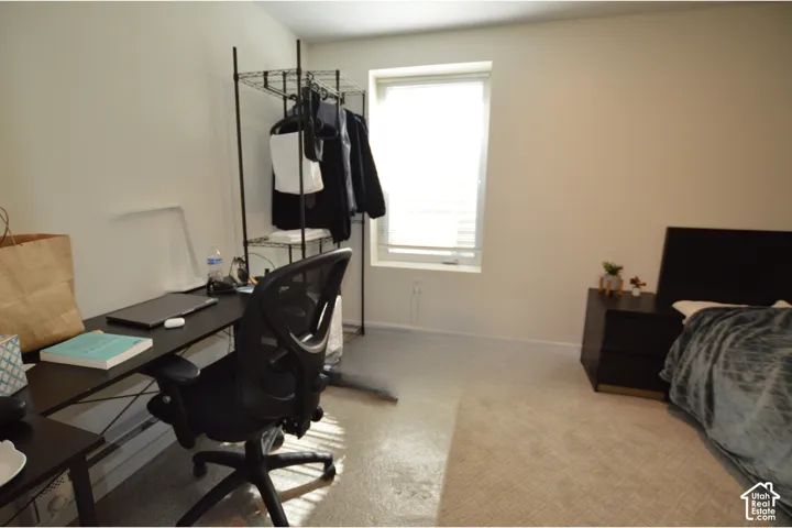 Apt 3.