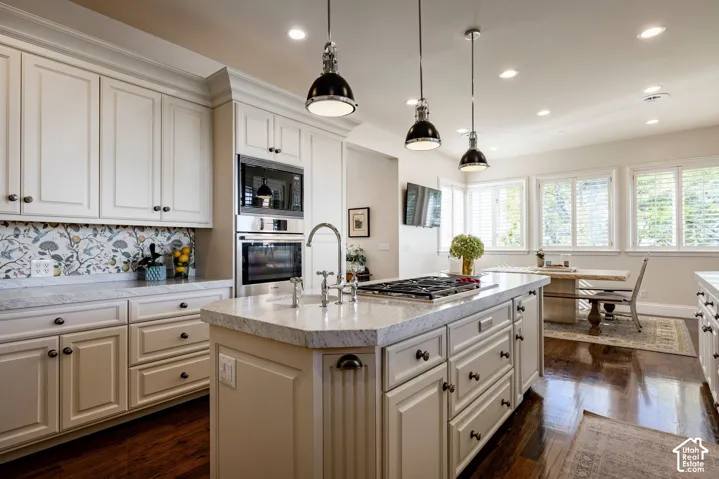 1714 E Fort Douglas Cir, Salt Lake City, Utah 84103