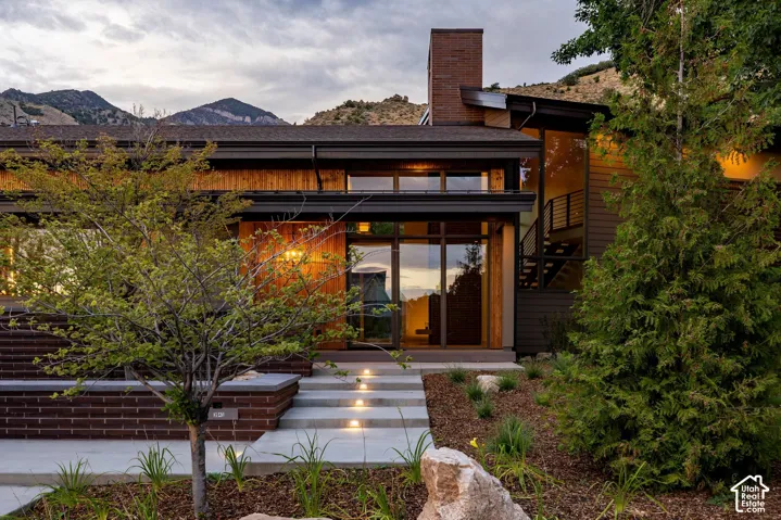 3941 S Mount Olympus Way, Salt Lake City, Utah 84124