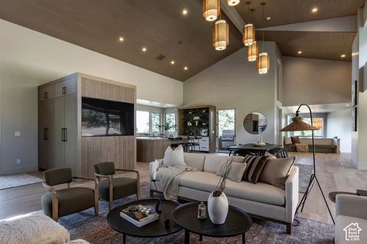 3941 S Mount Olympus Way, Salt Lake City, Utah 84124