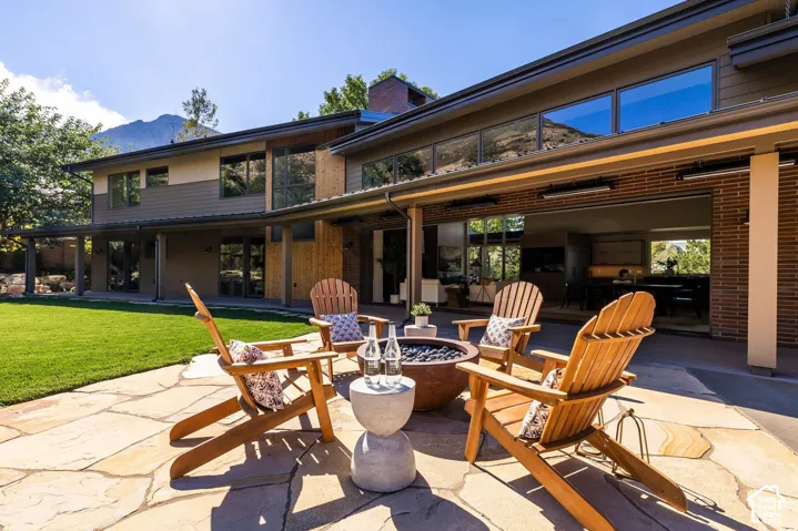3941 S Mount Olympus Way, Salt Lake City, Utah 84124