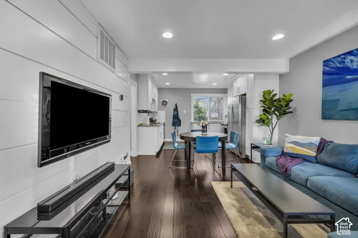 650 N 300 W #209, Salt Lake City, Utah 84103