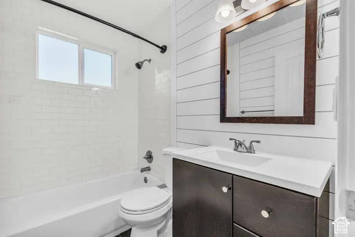 650 N 300 W #209, Salt Lake City, Utah 84103