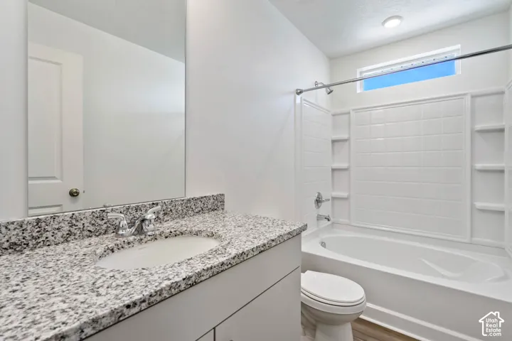 352 E Halls Creek Rd, Saratoga Springs, Utah 84045