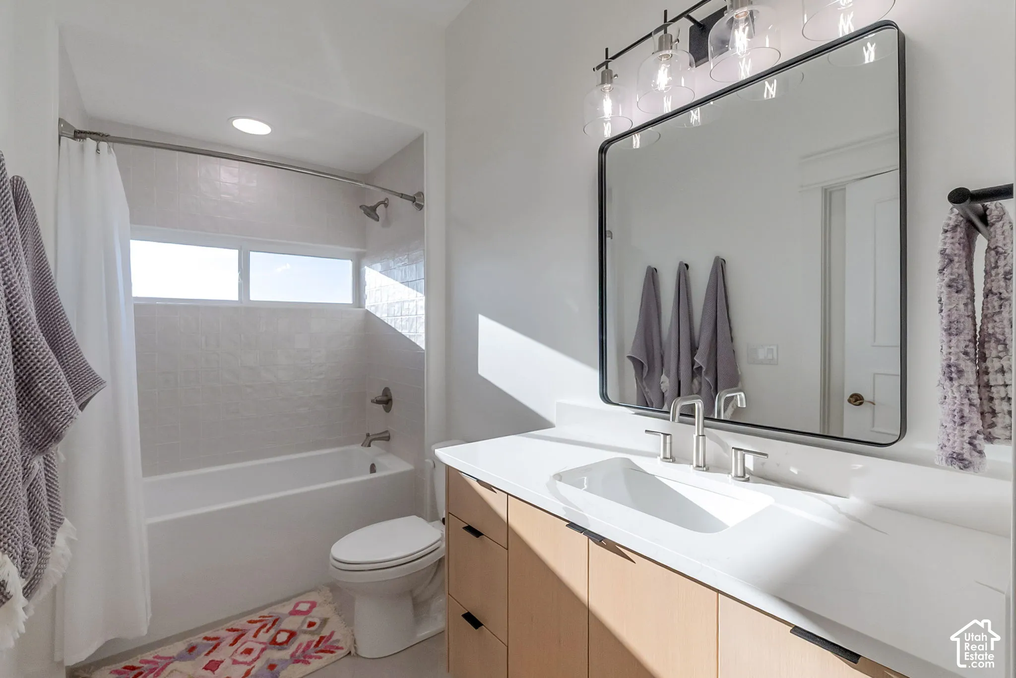 Totally remodeled hall bathroom!