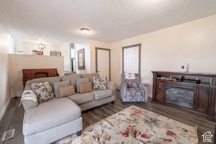 3287 W 6920 S, West Jordan, Utah 84084