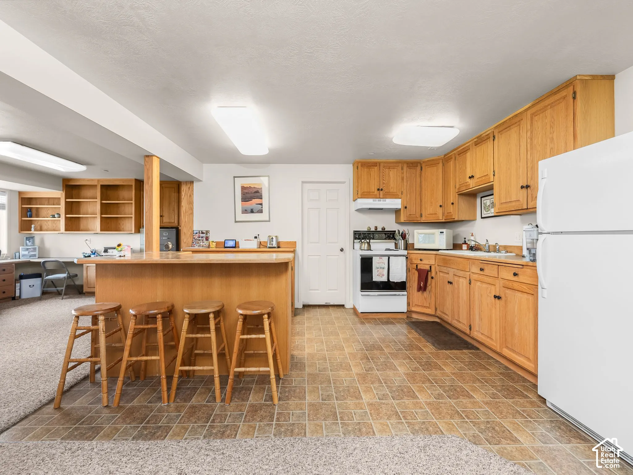 basement kitchen