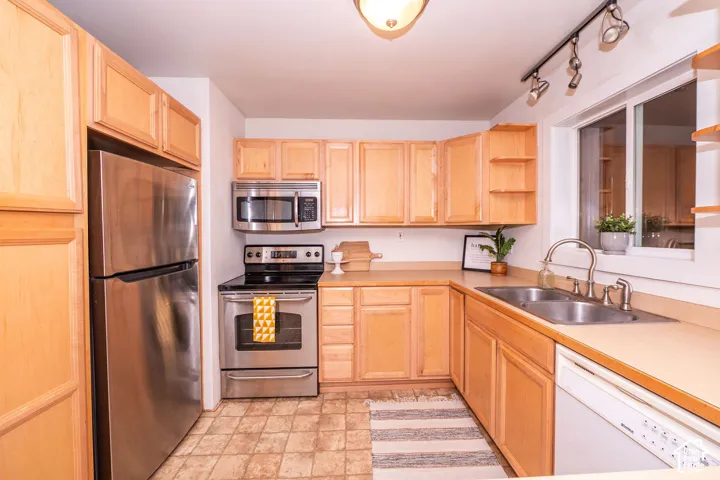 2216 S Pierce Ave, Ogden, Utah 84401