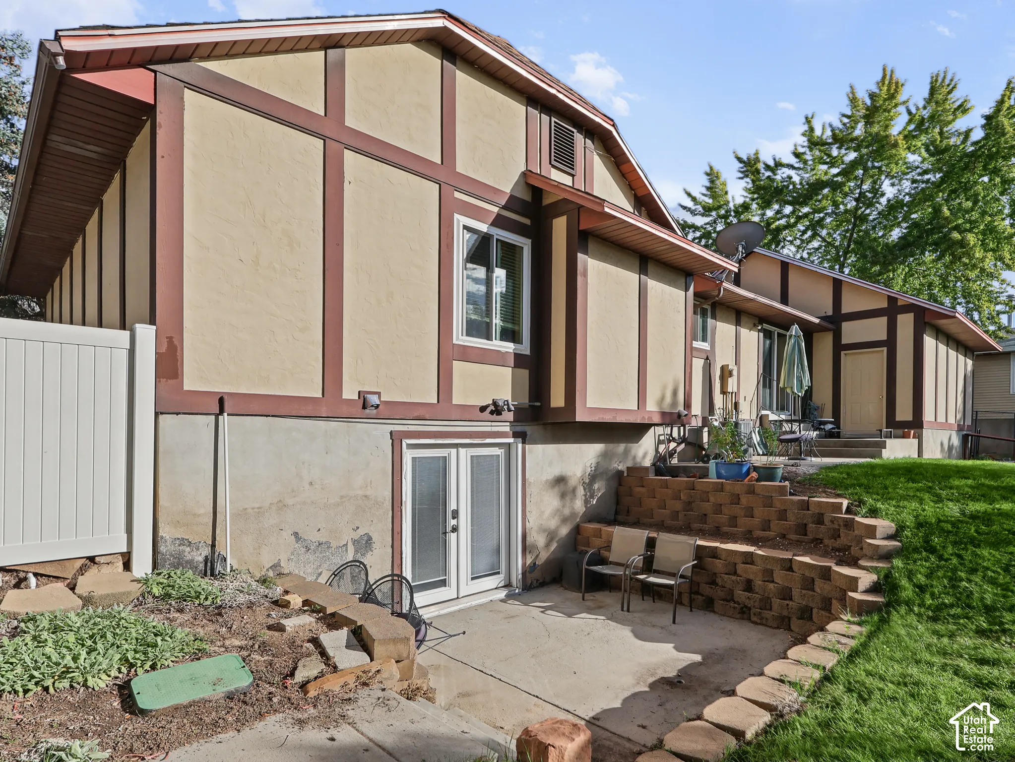 Walkout Basement Entrance