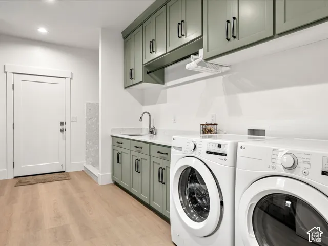 laundry room with a dog wash station