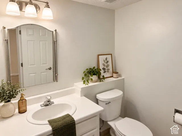 Basement half bathroom