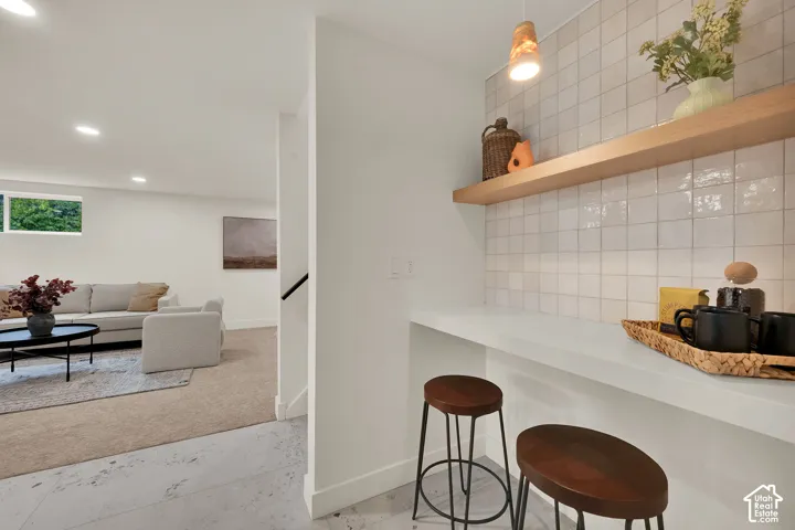 Fun eat-in kitchen bar down