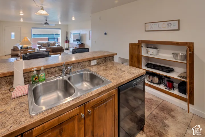 3853 S Red Valley Cir #11-a8, Moab, Utah 84532