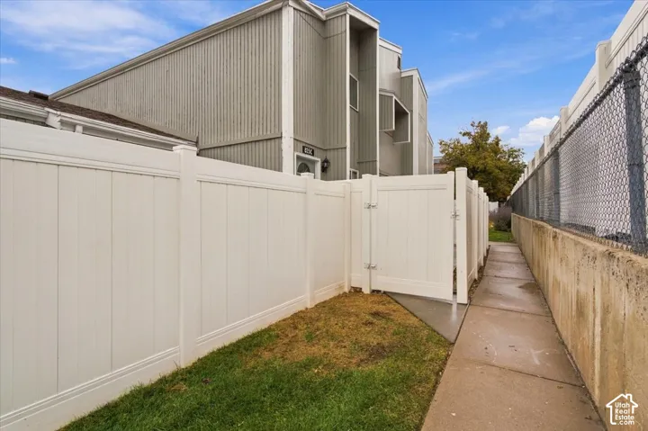 825 S 1650 E #c, Clearfield, Utah 84015