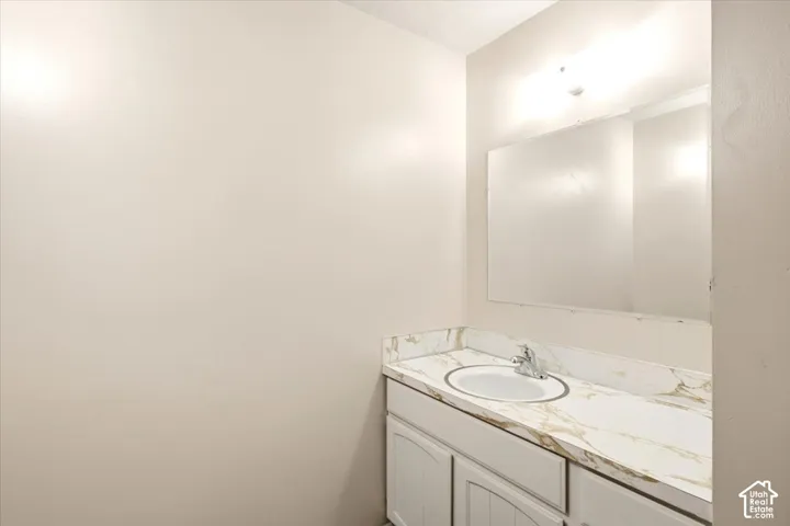 825 S 1650 E #c, Clearfield, Utah 84015