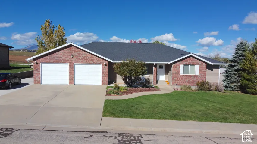 75 E 800 N, Blanding, Utah 84511