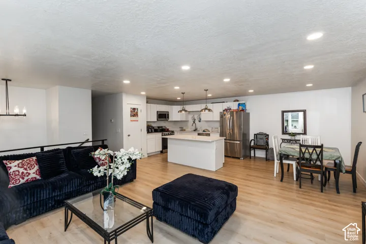 2016 W Hewwood Cir, Taylorsville, Utah 84129