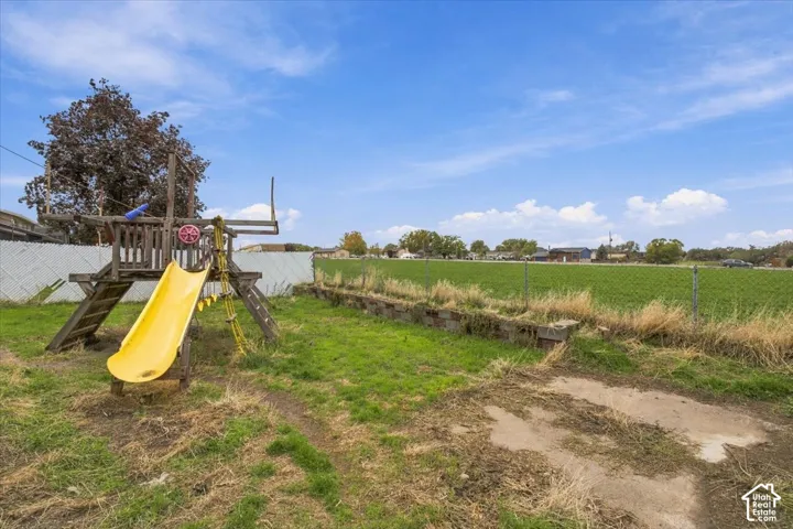 1753 N 2900 W, Clinton, Utah 84015