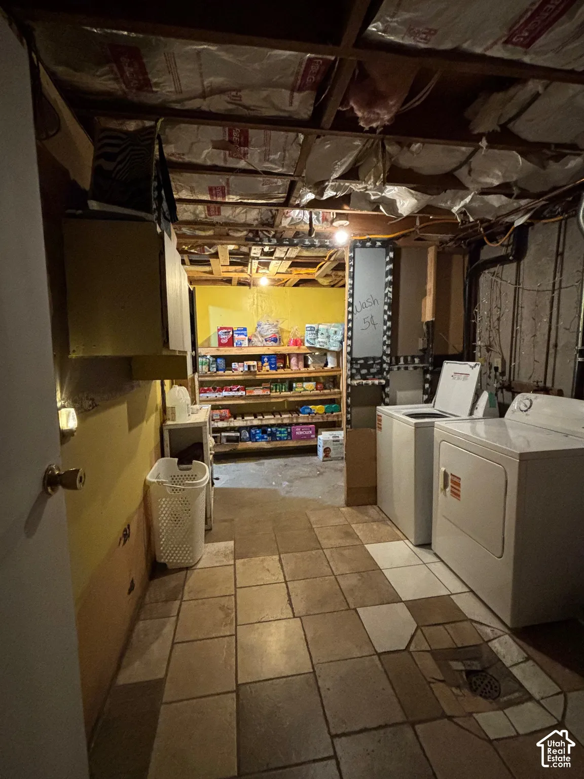 Utility and laundry room