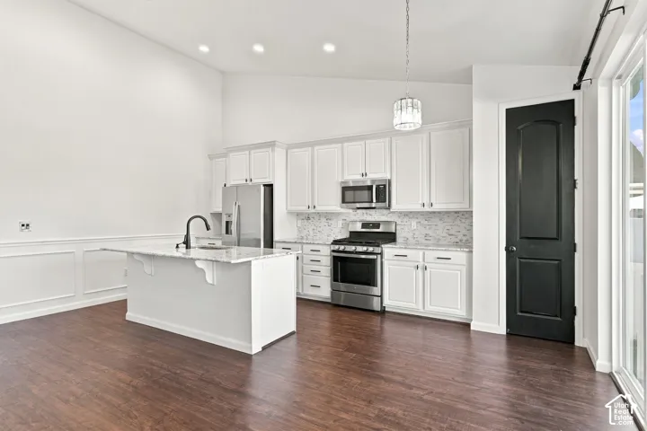 1887 E Rock Hollow Rd, Lake Point, Utah 84074