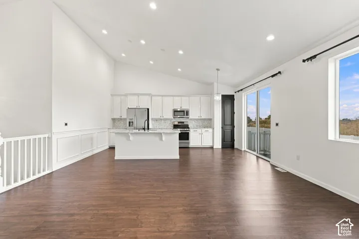 1887 E Rock Hollow Rd, Lake Point, Utah 84074