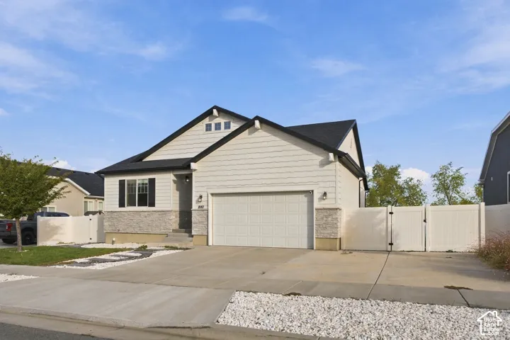 1887 E Rock Hollow Rd, Lake Point, Utah 84074