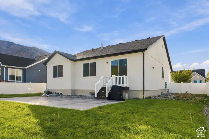 1887 E Rock Hollow Rd, Lake Point, Utah 84074