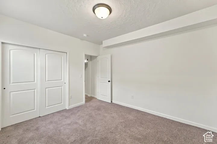 1887 E Rock Hollow Rd, Lake Point, Utah 84074