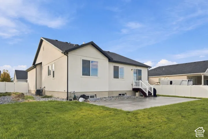 1887 E Rock Hollow Rd, Lake Point, Utah 84074