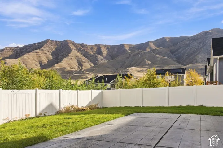 1887 E Rock Hollow Rd, Lake Point, Utah 84074