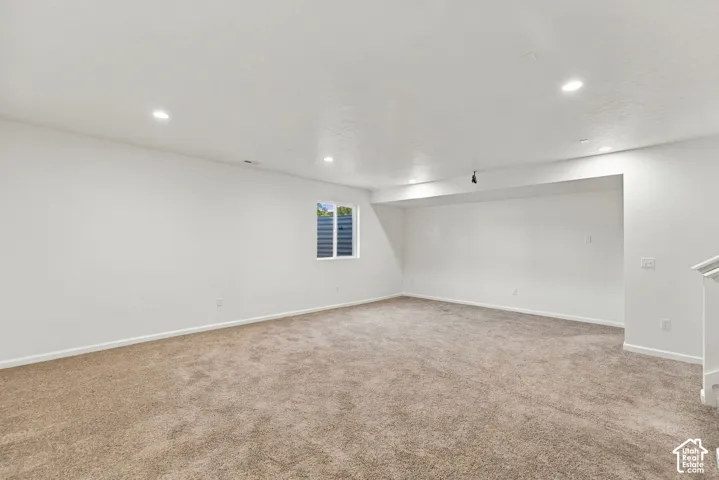 1887 E Rock Hollow Rd, Lake Point, Utah 84074
