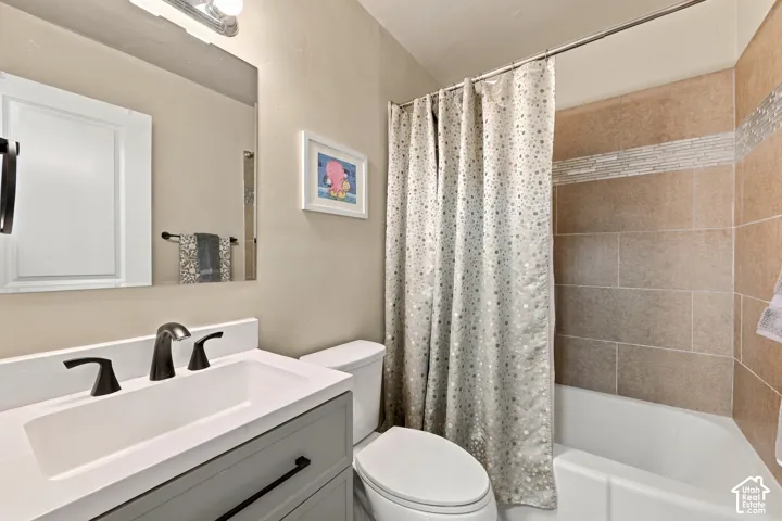 Main Bathroom