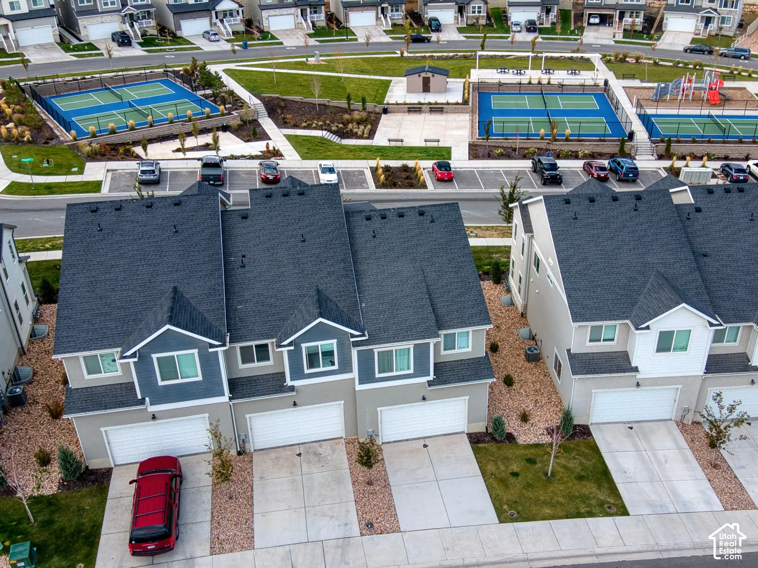 walking distance to swimming pool and clubhouse