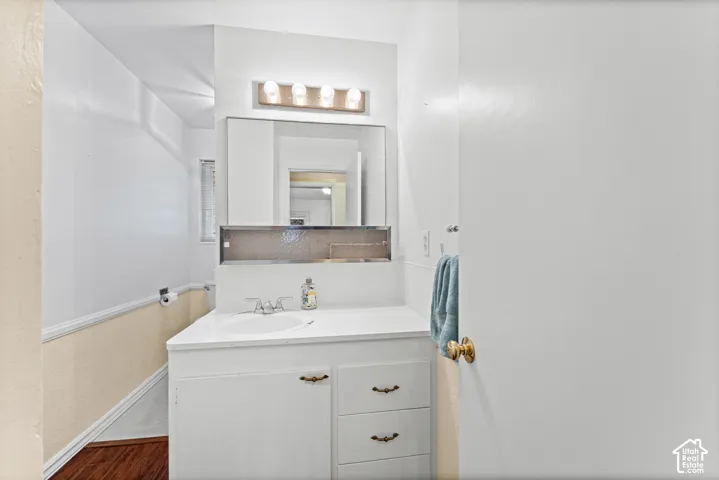 1233 E Center St, Springville, Utah 84663