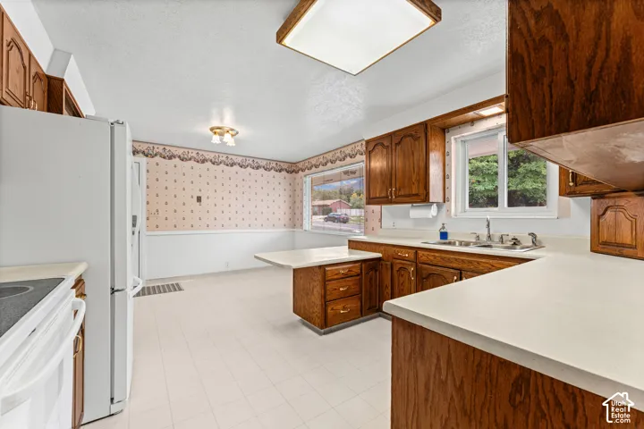 1233 E Center St, Springville, Utah 84663