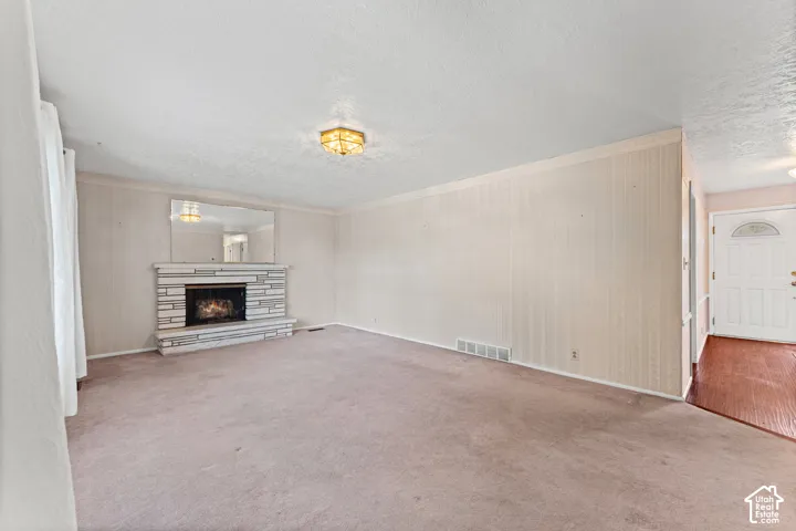1233 E Center St, Springville, Utah 84663