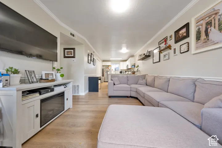 Laminate wood floors