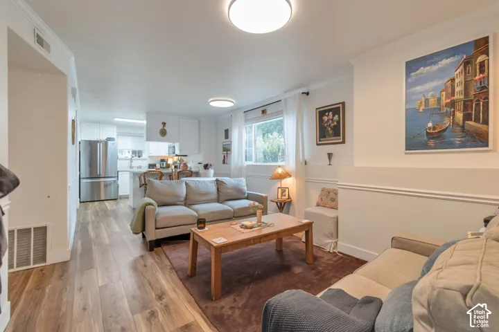 Laminated wood floors
