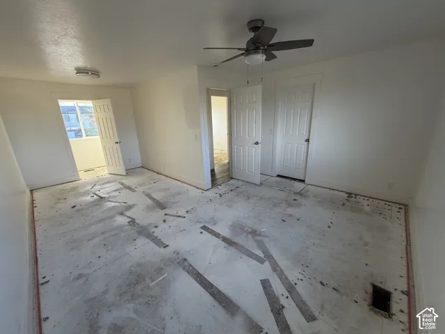 3950 Squire Crest Dr, Taylorsville, Utah 84118