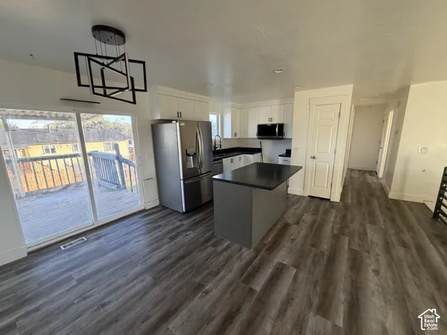 3950 Squire Crest Dr, Taylorsville, Utah 84118