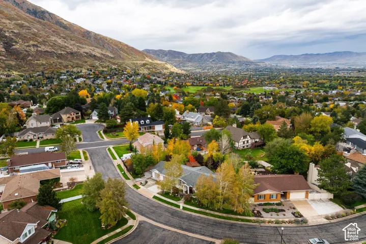 11528 S Summerfield Ln, Sandy, Utah 84092