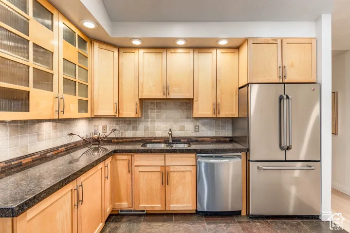 11528 S Summerfield Ln, Sandy, Utah 84092