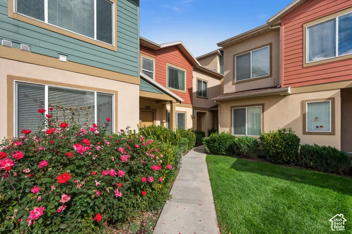 3688 W Periwinkle Dr, South Jordan, Utah 84095