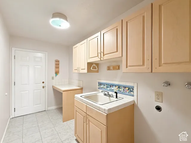 1773 Meadow Creek Lane, Ogden, Utah 84403