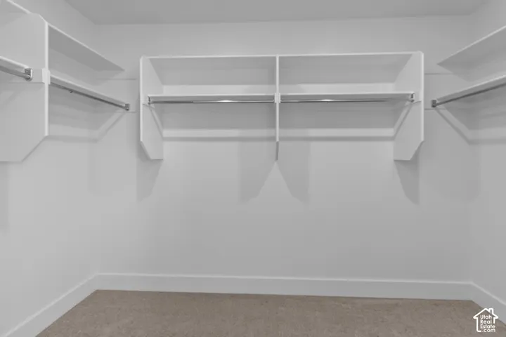Walk-in closet