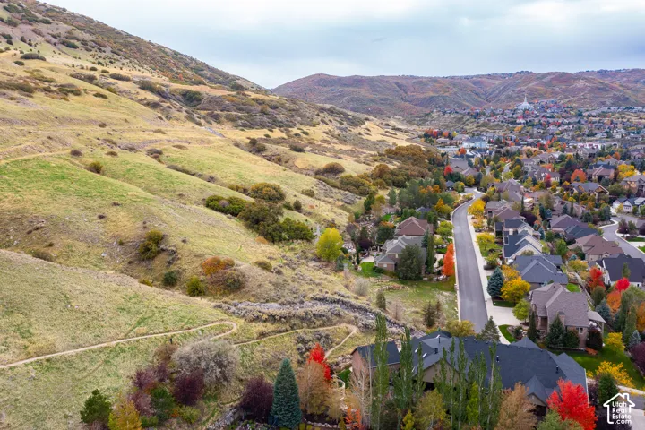 Experience the breathtaking beauty of Corner Canyon, where sweeping mountain views and scenic trails create an extraordinary backdrop for everyday living.