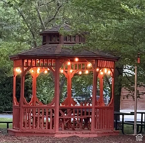 Community area gazebo