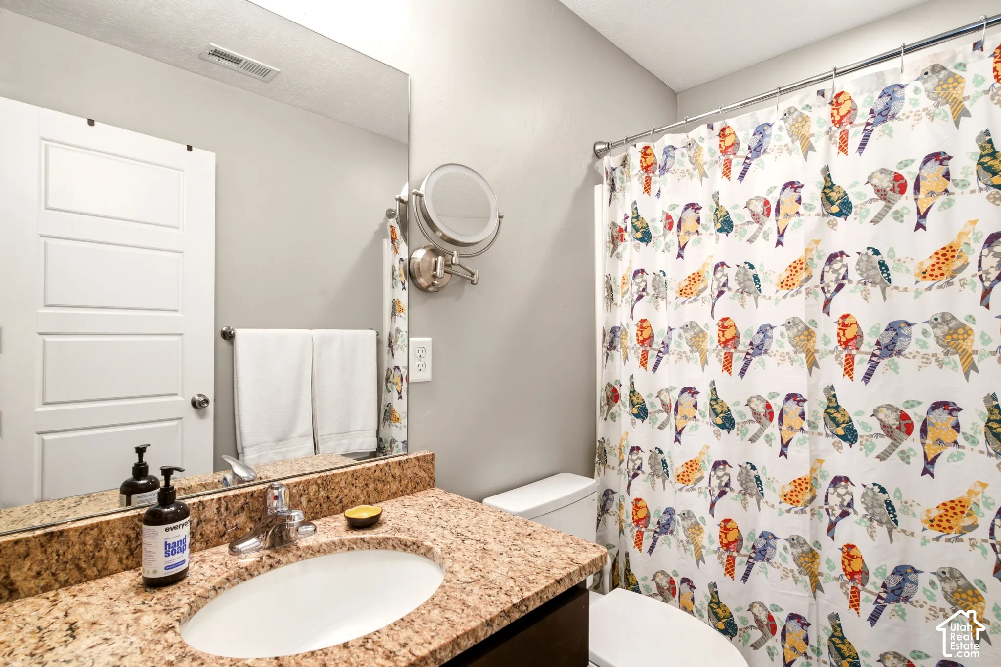 Main Bathroom upstairs