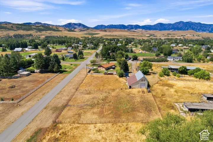 15 E 9000 St, Paradise, Utah 84328